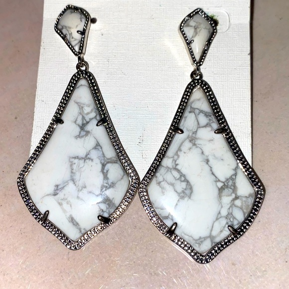 Kendra earrings very nice - Picture 1 of 1